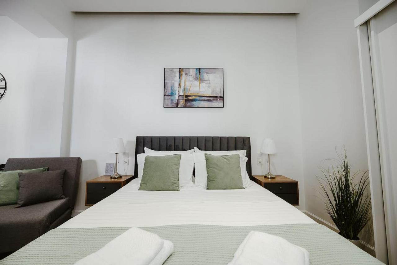 M & N Guesthouse Volos Esterno foto