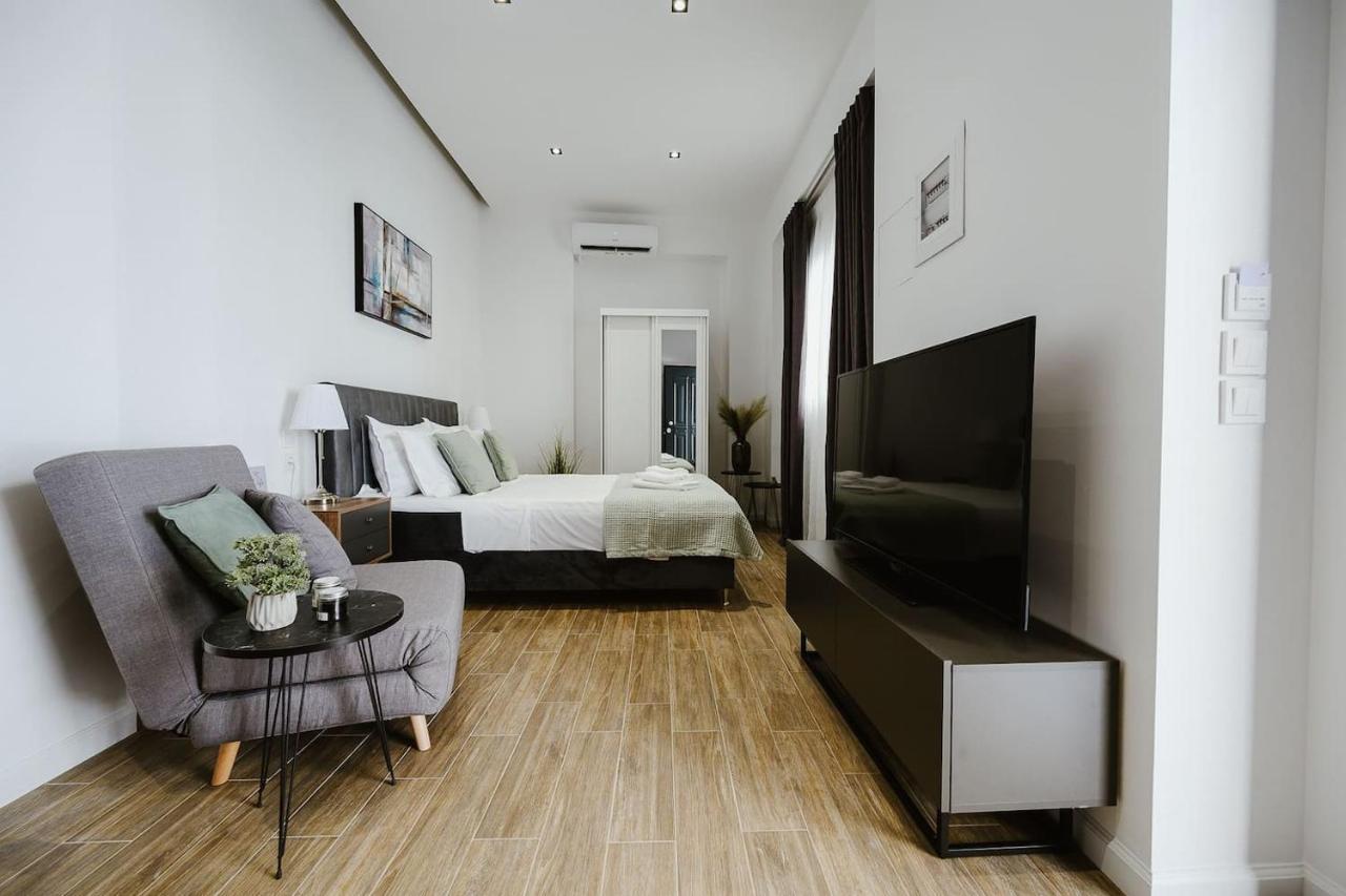 M & N Guesthouse Volos Esterno foto