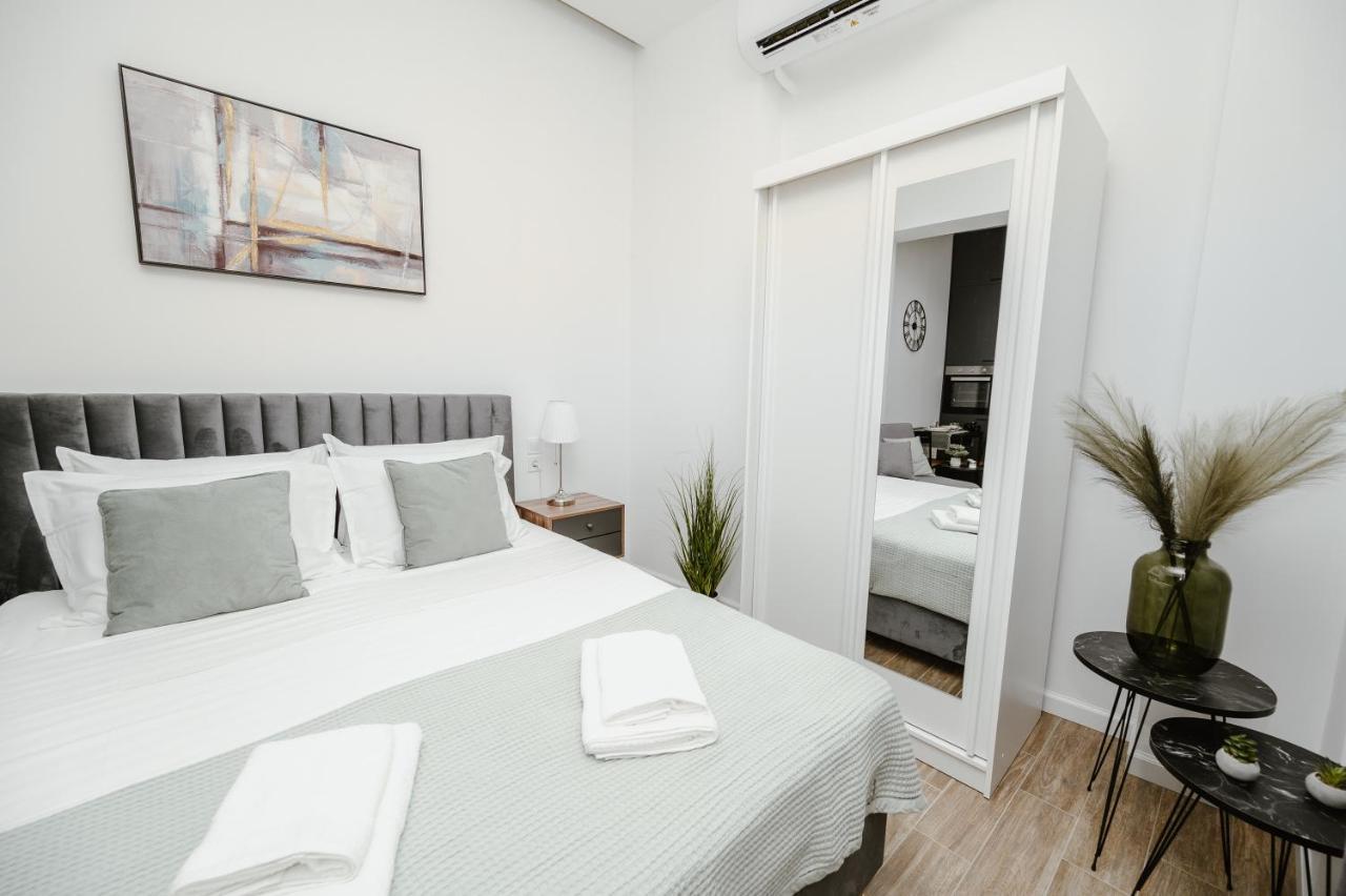 M & N Guesthouse Volos Esterno foto